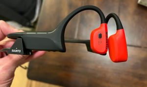 Suunto Wing Reviewing the Best Bone Conduction Headphones for Hiking