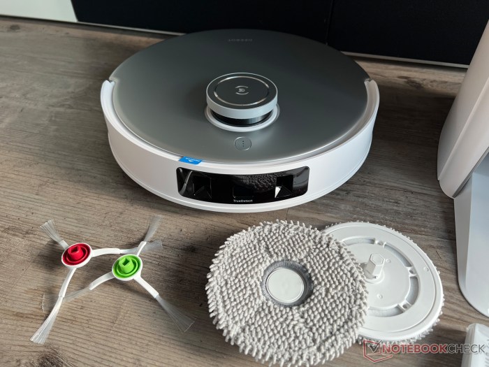 Ecovacs Deebot T20 Omni practice test: vacuum mopping robot with hip ... Ecovacs Deebot T20 Omni: Hot Water Mopping and Deep Vacuuming