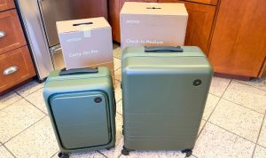 Monos Carry-On Pro Reviewing the Built-In Laptop Compartment Design