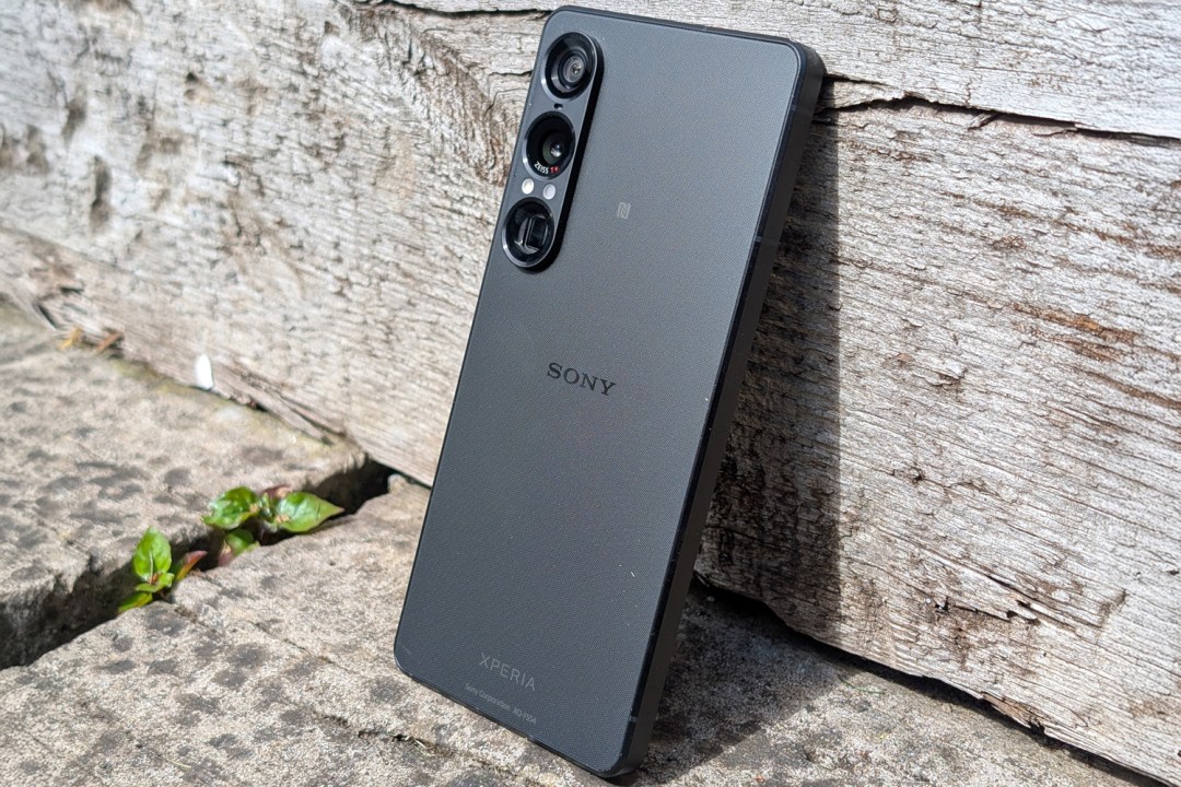 Sony Xperia 1 VII Testing the Professional 4K Display and Alpha Camera Tech