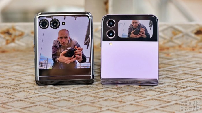 Motorola Razr+ (2026) Evaluating the Large Cover Display and Flip Utility