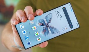 Nubia RedMagic 10 Pro Reviewing the Under-Display Camera and Gaming Power