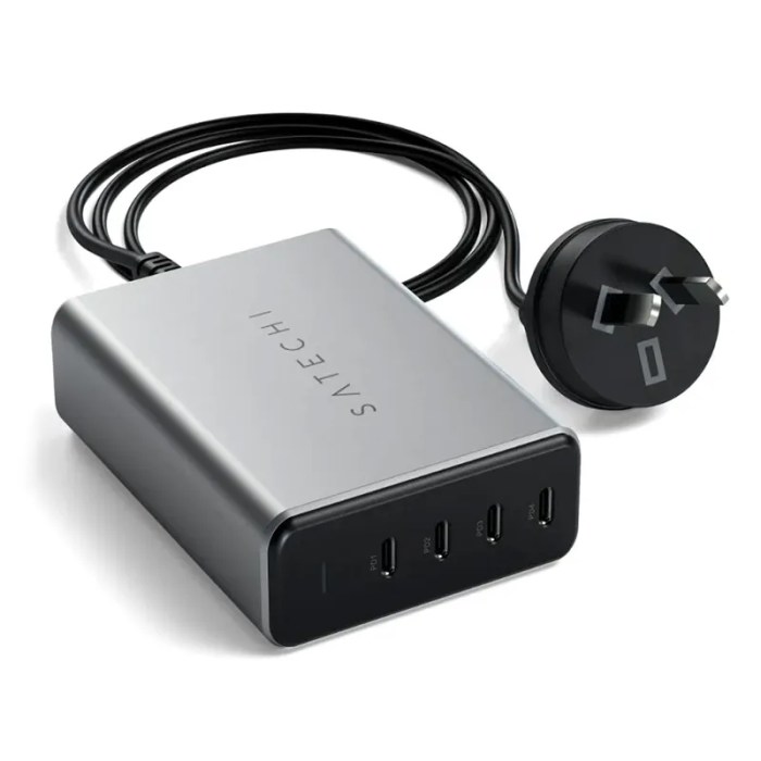Satechi 165W USB-C Charger Powering Multiple Devices