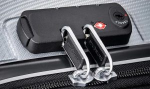Samsonite Winfield 3 DLX Hardside Suitcase Buying Guide