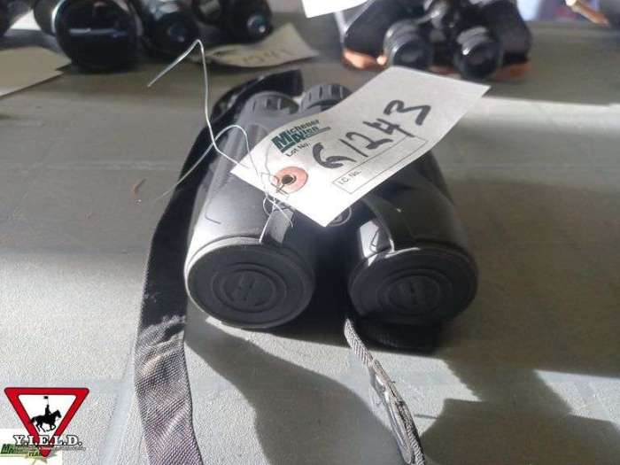 Bushnell H2O Waterproof Binoculars for Outdoor Wildlife Viewing