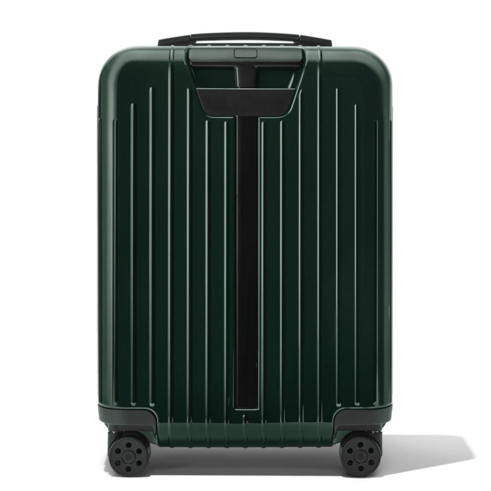 Rimowa Essential Cabin S Lightweight Suitcase Guide