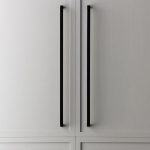 Large appliance pulls enhancing your kitchen design